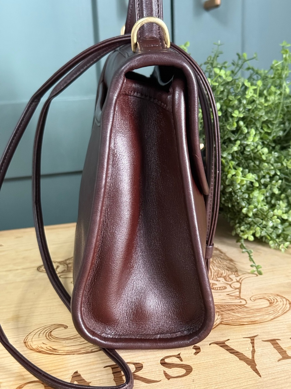 Vintage COACH Regina 9983 in Mahogany  Brown Gloved Tanned Leather Crossbody A++ - Picture 5 of 14